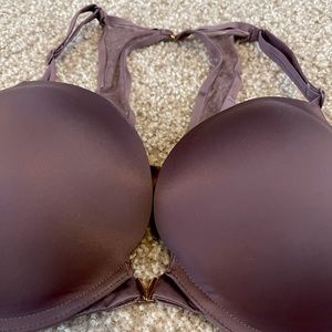 Victoria’s Secret Padded Bra with Front Clip